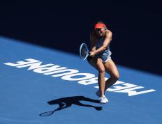 极速电竞-莎拉波娃爆冷击败公牛，出色防守引爆全场！的简单介绍