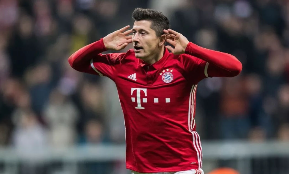 极速电竞- 莱万多夫斯基辱华 