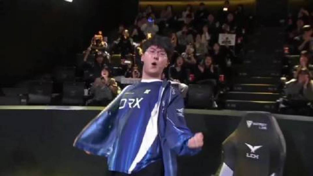 极速竞猜-包含Faker在TL比赛中败北,大胜引发热议!的词条