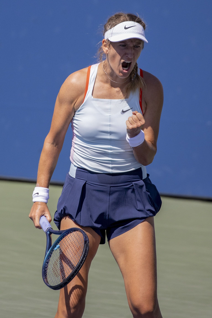 极速电竞-阿扎伦卡在德国队比赛中败北，战术调整引发热议！的简单介绍